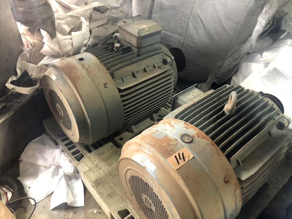 中国製モーター YX3-280S-4 75kW(中古)の写真