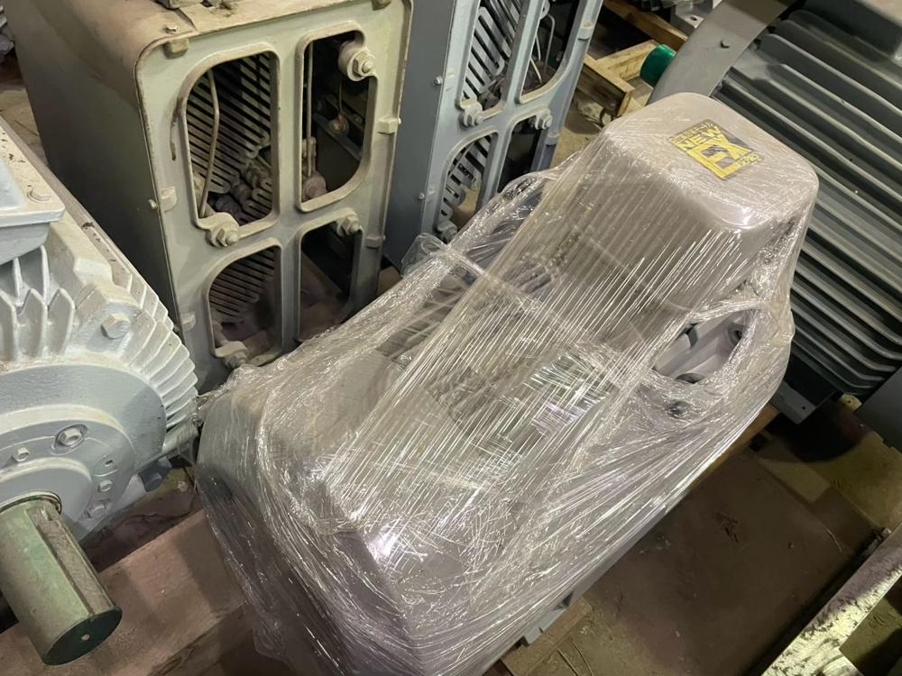 日立製モーター TFO-KK 37kW(中古)の写真(3枚目)