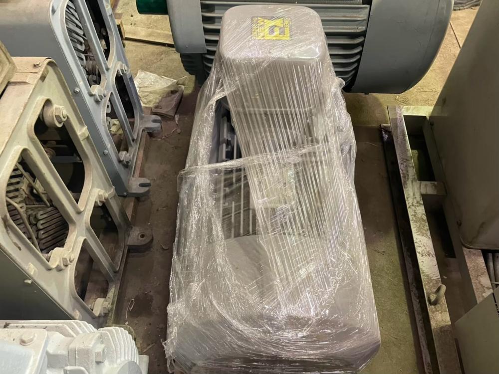 日立製モーター TFO-KK 37kW(中古)の写真(4枚目)