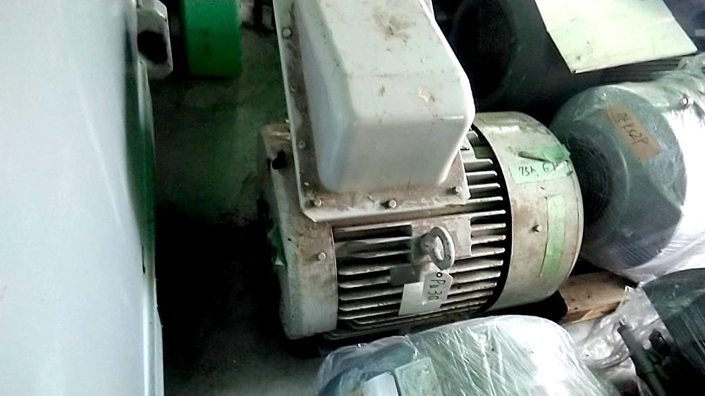 東芝三菱電機産業システム製モーター TIKK-FBKW11 75kW(中古)の写真
