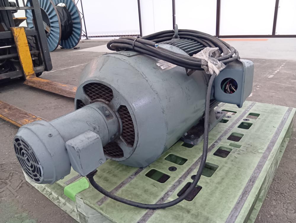 【中古】安川電機製モーターの詳細画像｜3枚目